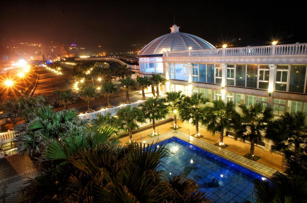 White House Hot Spring Beach Resort Wanli Esterno foto